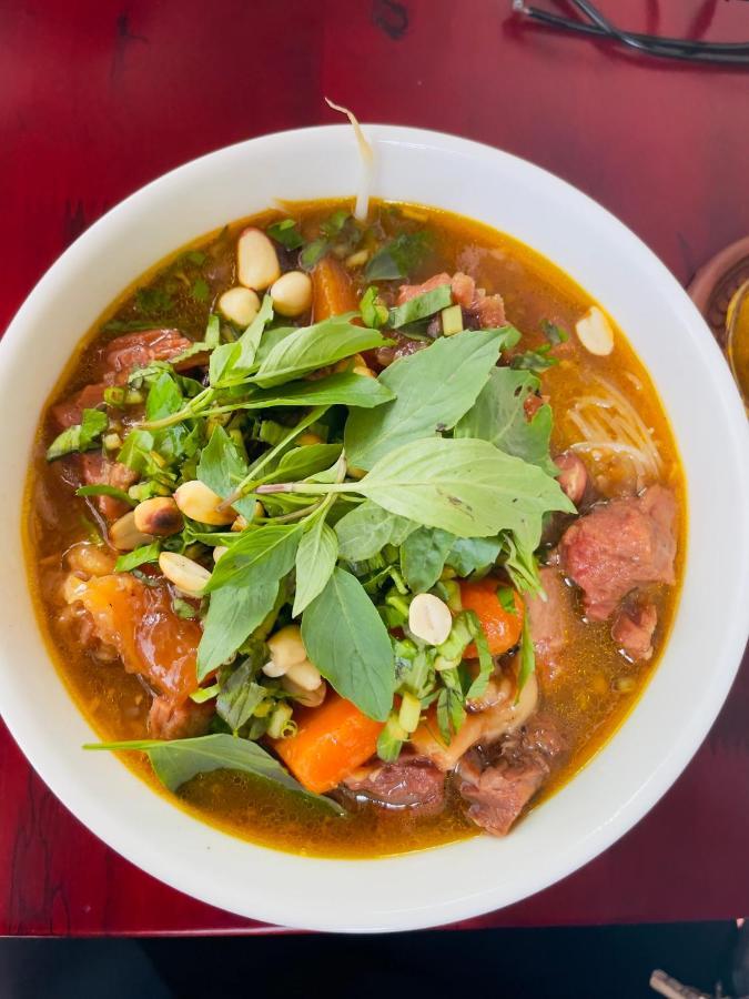 Khach San Mekong Star Hotel Vĩnh Long Екстериор снимка